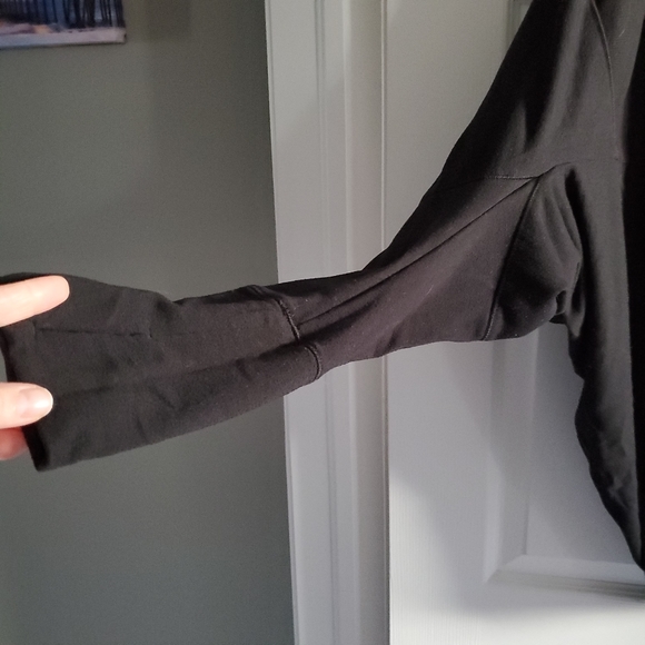 Victoria Secret Sport long sleeved hooded top - Picture 2 of 5